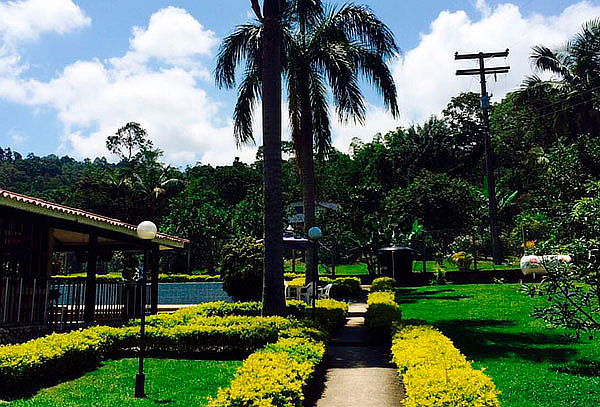 Zona de Camping con Desayuno Almuerzo y Cena en Silvania