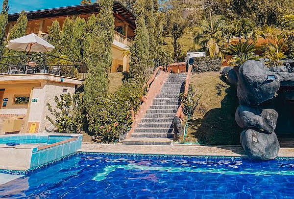 Guatapé Pasadía Campestre para 2 + Almuerzo + Piscina 