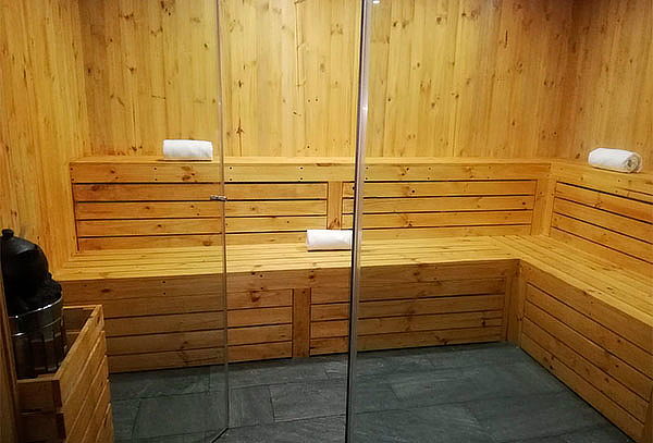 Hidro Terapia (Sauna, Turco y Jacuzzi) + Masaje