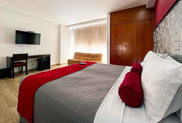 Plan Romántico: Alojamiento + Decoración + Desayuno