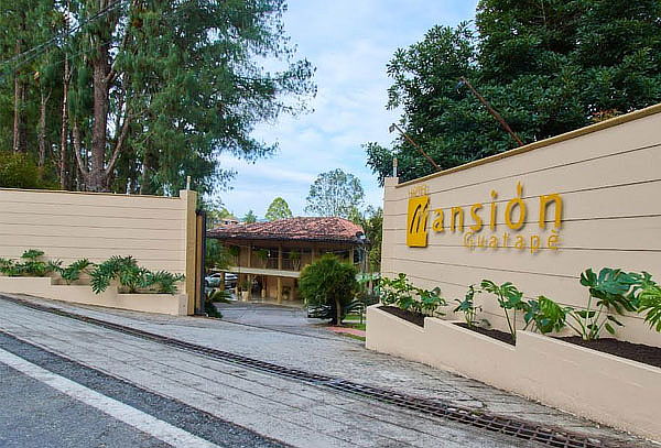 Guatapé Hotel Campestre: Alojamiento para 2 + Desayuno