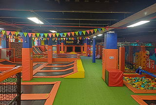 2x1 en Entrada 1 hora de Salto en Dinamik Trampoline Soacha