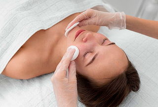 Limpieza Facial  con Microdermoabrasión en Chico