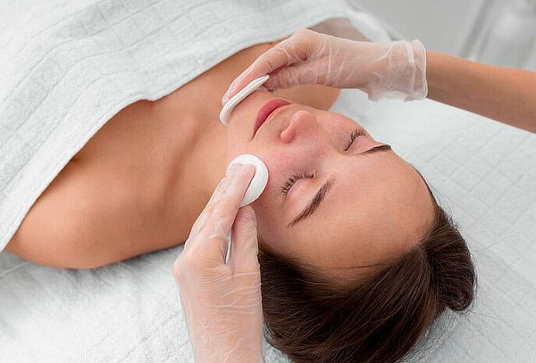 Limpieza Facial  con Microdermoabrasión en Chico