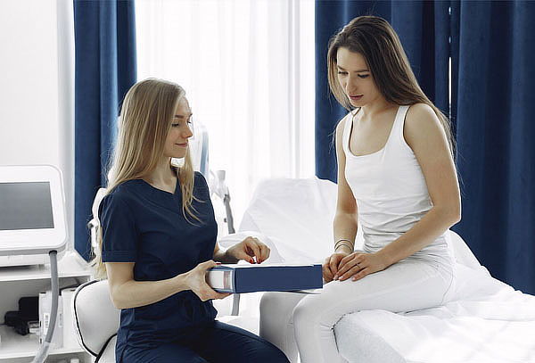 Aplicación de Sueroterapia con Vitamina C  y Complejo B