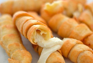 50 o 100 Minipasabocas: Deditos, Empanaditas y Pizzas 