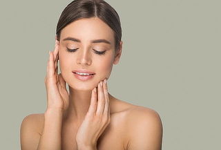 Facial Rejuvenecedor Efecto Glow con Vitamina C