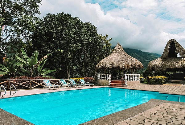 Amagá para 2: Día de Sol + Habitación + Almuerzo 