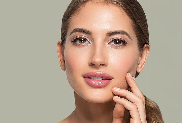 Hydra Glow Lips: Hidratación + Jugosidad en los Labios