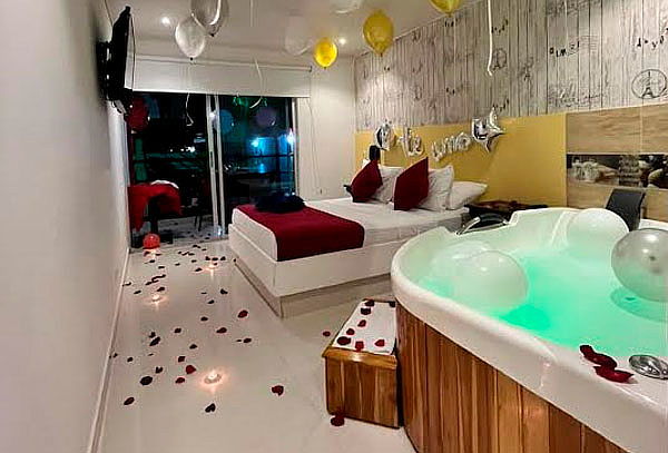 Escapada de San Valentín para 2 en Hotel Bora Bora en Melgar