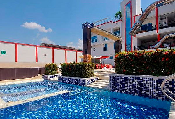 Escapada de San Valentín para 2 en Hotel Bora Bora en Melgar