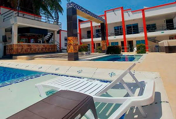 Escapada de San Valentín para 2 en Hotel Bora Bora en Melgar