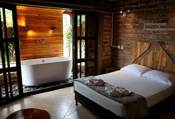 Girardota Plan para 2: Hospedaje + Desayuno + Piscina 