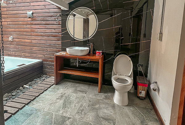 Copacabana en Pareja: Alojamiento + Desayuno + Piscina