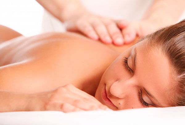 Masaje Relajante en Cuerpo Completo + Hidratación 