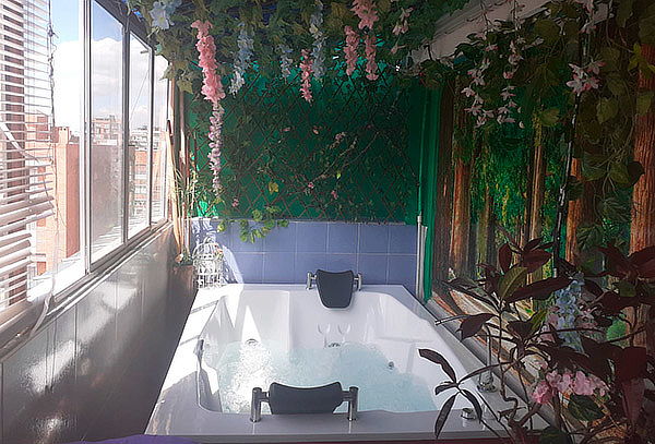 Plan Romántico Spa Pareja con Jacuzzi + Sauna