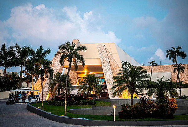 6D/5N en Grand Sirenis RIVERA MAYA para DOS + 2 Menores