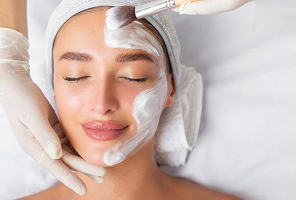 Limpieza Facial + Extracción Profunda para Ellas y Ellos