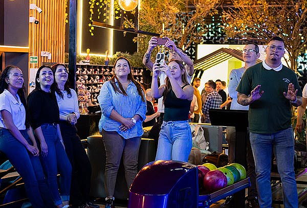 1 Hora de Bolos hasta para 6 Personas - CC Santa Fé