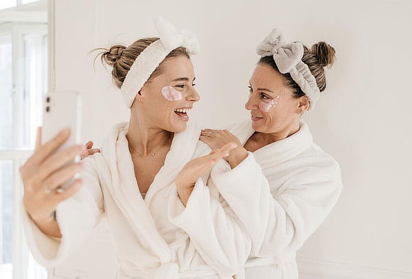 Spa Celebración para 2 o 4 Amigas + Jacuzzi 