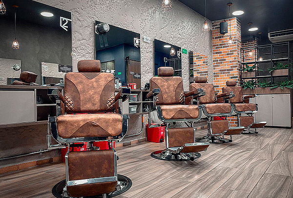 Manicure o Pedicure para Caballeros en Barbería Rand