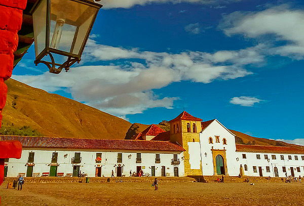 Pasadía Religioso por Boyacá Chiquinquirá + Ráquira 