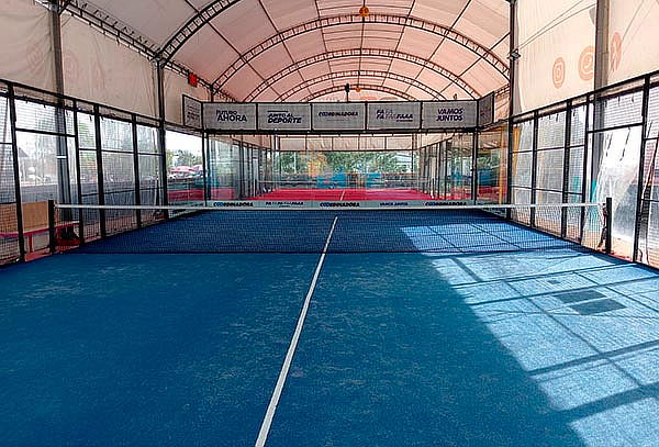 Cancha de PADEL: 1 Hora de Alquiler Para 4 Jugadores 