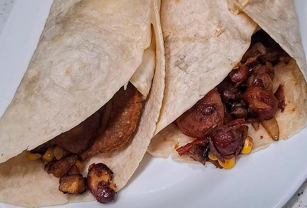 Burrito Montañero 350grm + Bebida en Arroz Paisa y Algo Más 