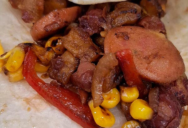 Burrito Montañero 350grm + Bebida en Arroz Paisa y Algo Más 