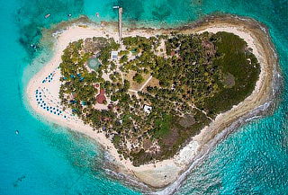 Tour Jhonny Cay + Acuario Haynes Cay + Manglares