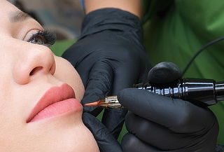 Micropigmentación de Labios: Color, Definición y Armonía 