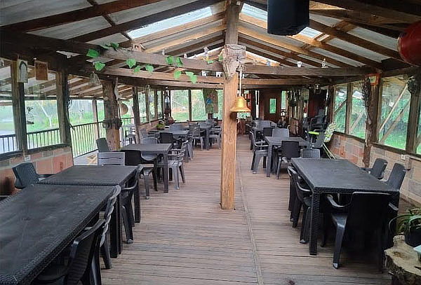 Plan para 2: Día de Pesca en Truchera + Almuerzo + Mini Golf