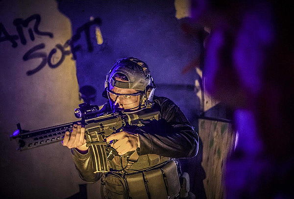 2 Horas de Juego en Airsoft Club House con Réplica de Arma