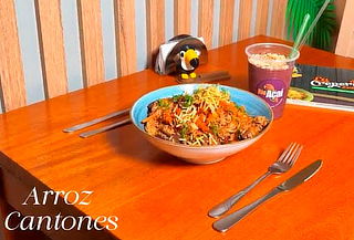 Almuerzo o Cena Oriental con Bebida en La Creperia