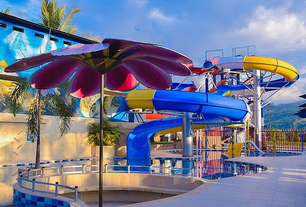 2 Noches / 3 Días en Pareja en Chinauta + Desayuno