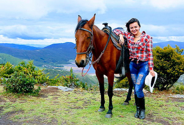 Cabalgata En La Calera + Canelazo De Bienvenida