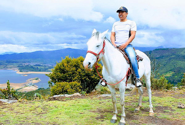 Cabalgata En La Calera + Canelazo De Bienvenida