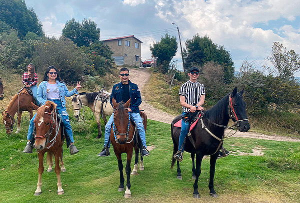 Cabalgata en La Calera para 3 o 5 Personas + Canelazo