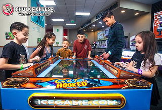 Chuck E Cheese  All You Can Play  Entre Semana 