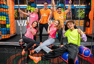 90 Minutos de Salto en Sky Zone - Plaza Claro