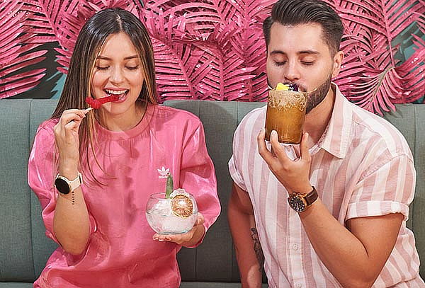 Plan para 2 o 4 Personas con Cóctel Mojito + Postre