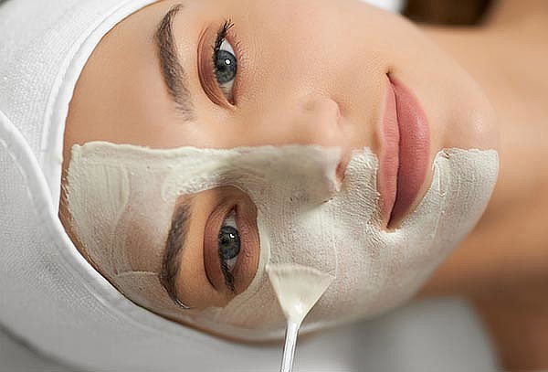 Renueva tu Piel con una Limpieza Facial Profesional 