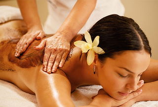 Exfoliación Corporal con Aplicación Gel Limpiador en Tabora