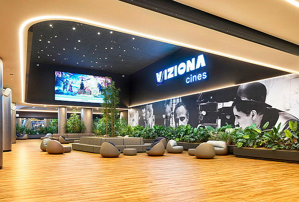Viziona Cines:Entrada 2D General o 2D VMax ¡Lunes a Domingo!
