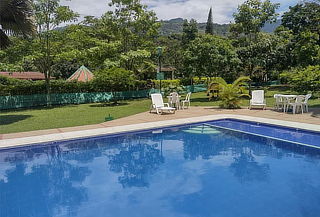 Villeta -1 Noche de  Alojamiento para 2 