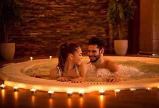 Spa para 2 con Baño Espumoso + Jacuzzi en Galerías