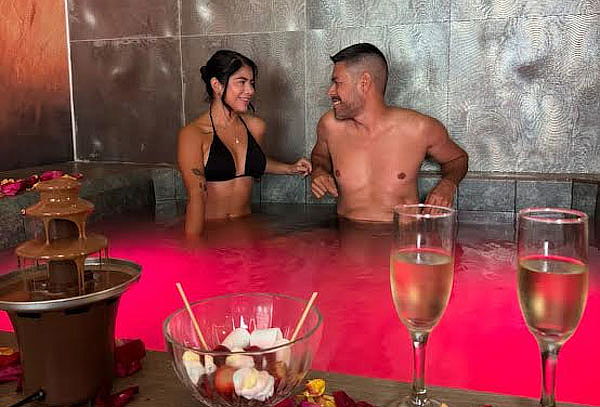 Spa Exclusivo Día de las Madres para 2 + Jacuzzi - Laureles
