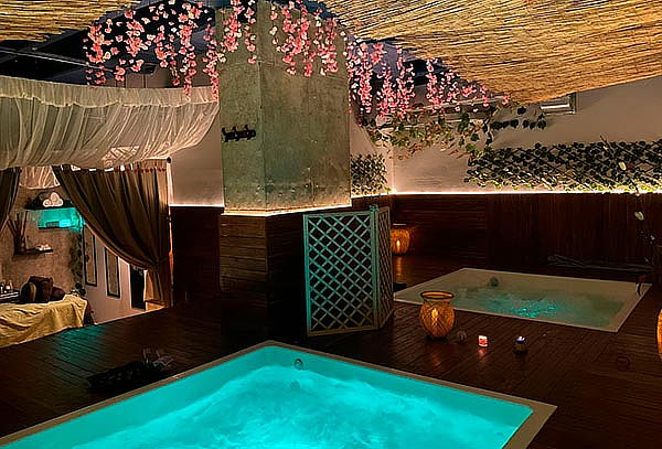 Spa Romántico Celebración en Pareja + Jacuzzi 