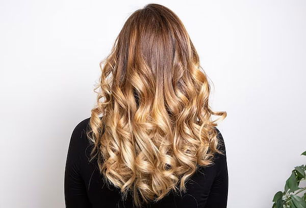 Tinte, Luces o Mechas con tratamiento + 20% en Corte