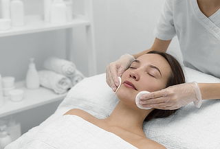 Facial con Microdermoabrasión + Nanovitamina 